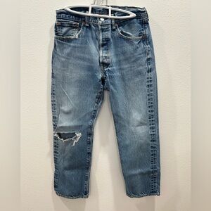 Levi's vintage 501 Distressed Light Blue Straight Leg Jeans 32x30 red tab